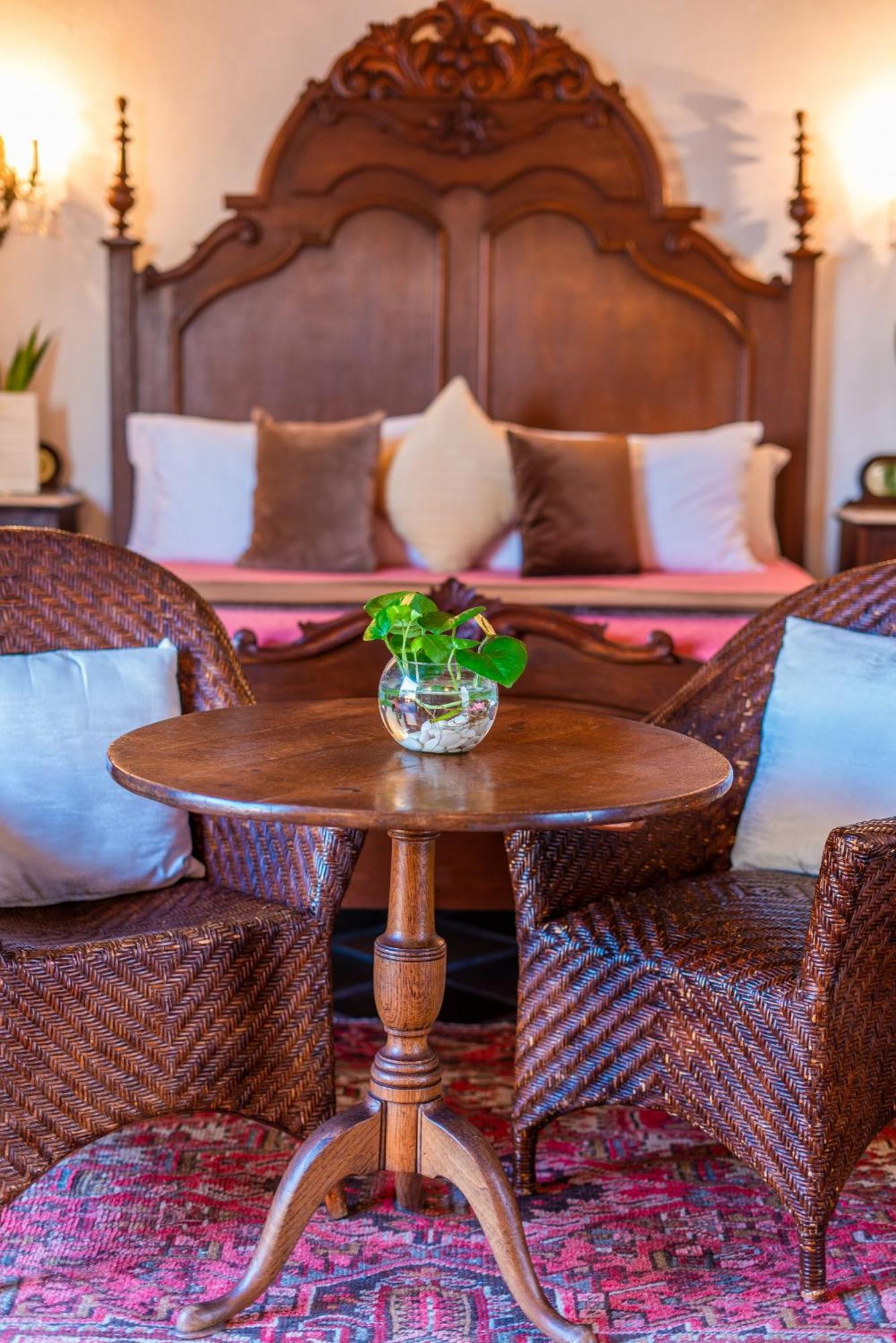 Superior King Suite